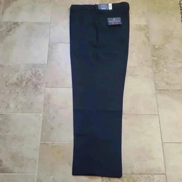 Croft & Barrow Herringbone Classic Fit Essential Dress Pant - Picture 1 of 8